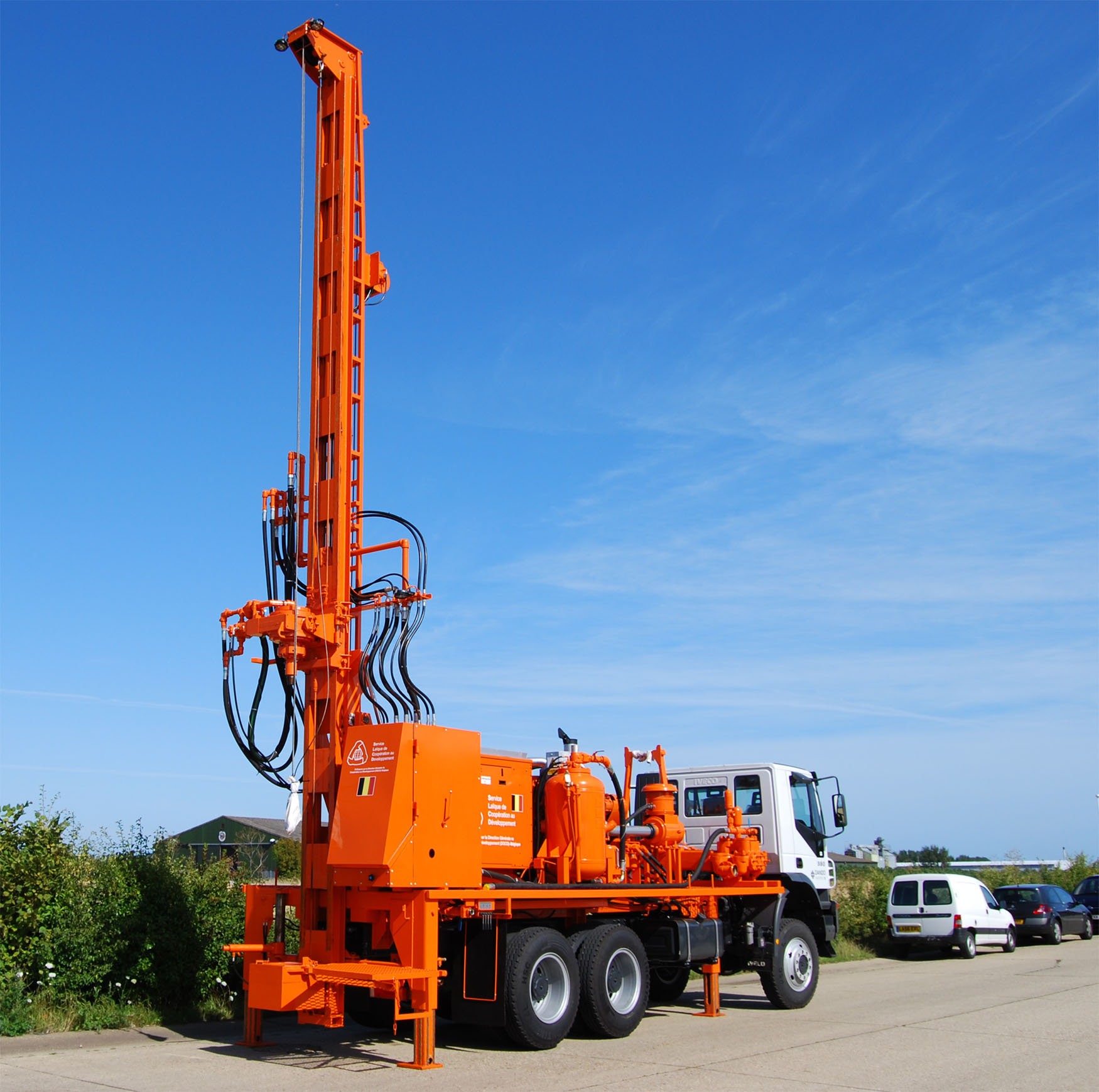WATER WELL RIG